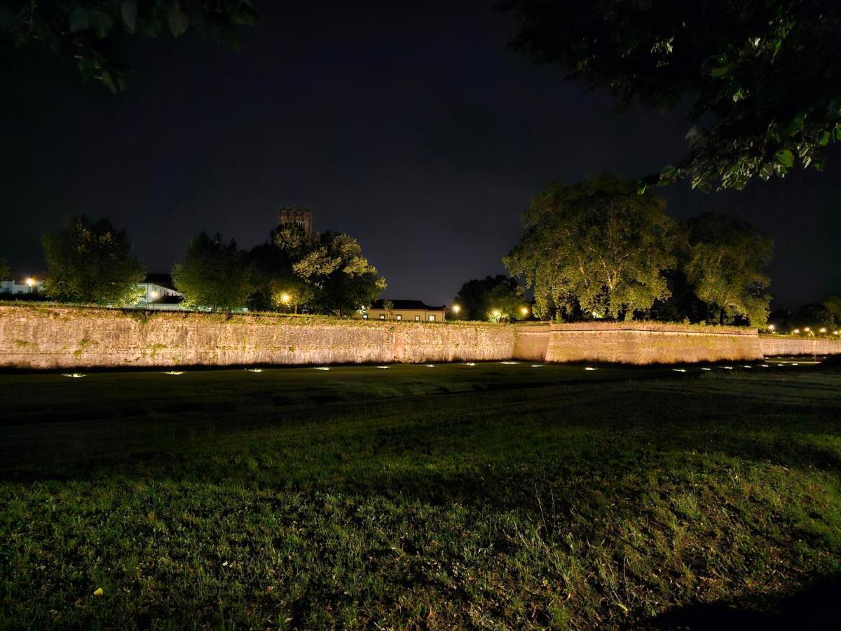 Lucca Walls Dream - Air Cond - Wi-Fi - Panoramic In Front Of The Historical Walls - Exterior photo